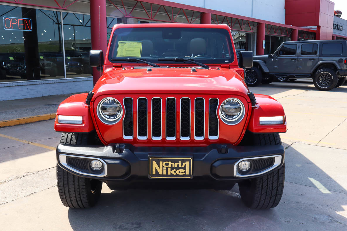 Used 2021 Jeep Wrangler Unlimited Sahara w/ Cold Weather Group AWD/4WD image 3