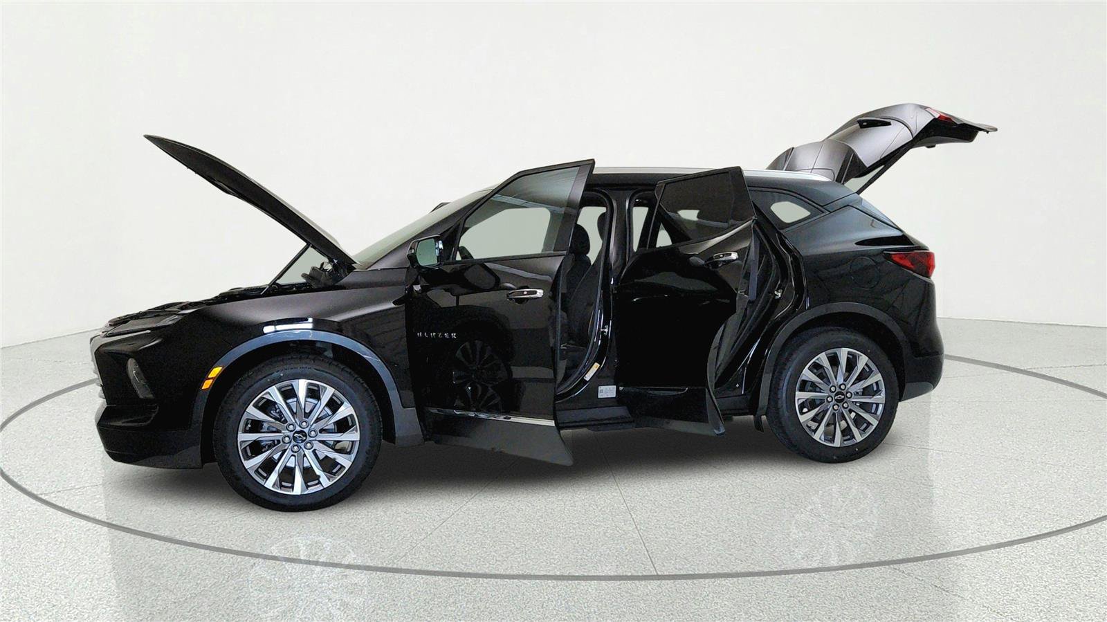 Used 2024 Chevrolet Blazer Premier w/ Driver Confidence II Package FWD image 6