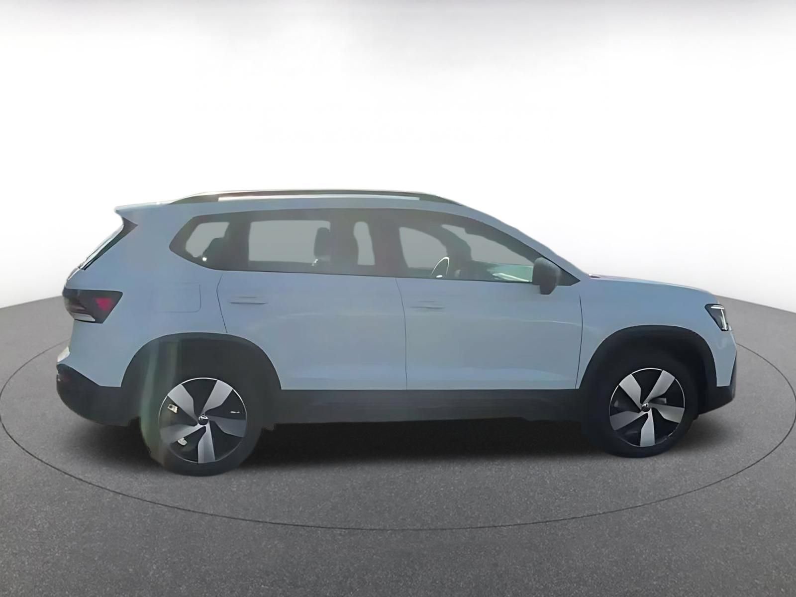 Used 2026 Volkswagen Taos S AWD/4WD image 8