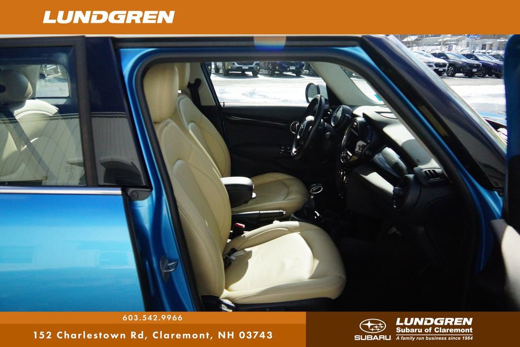 Used 2019 MINI Cooper 4-Door Hardtop image 9