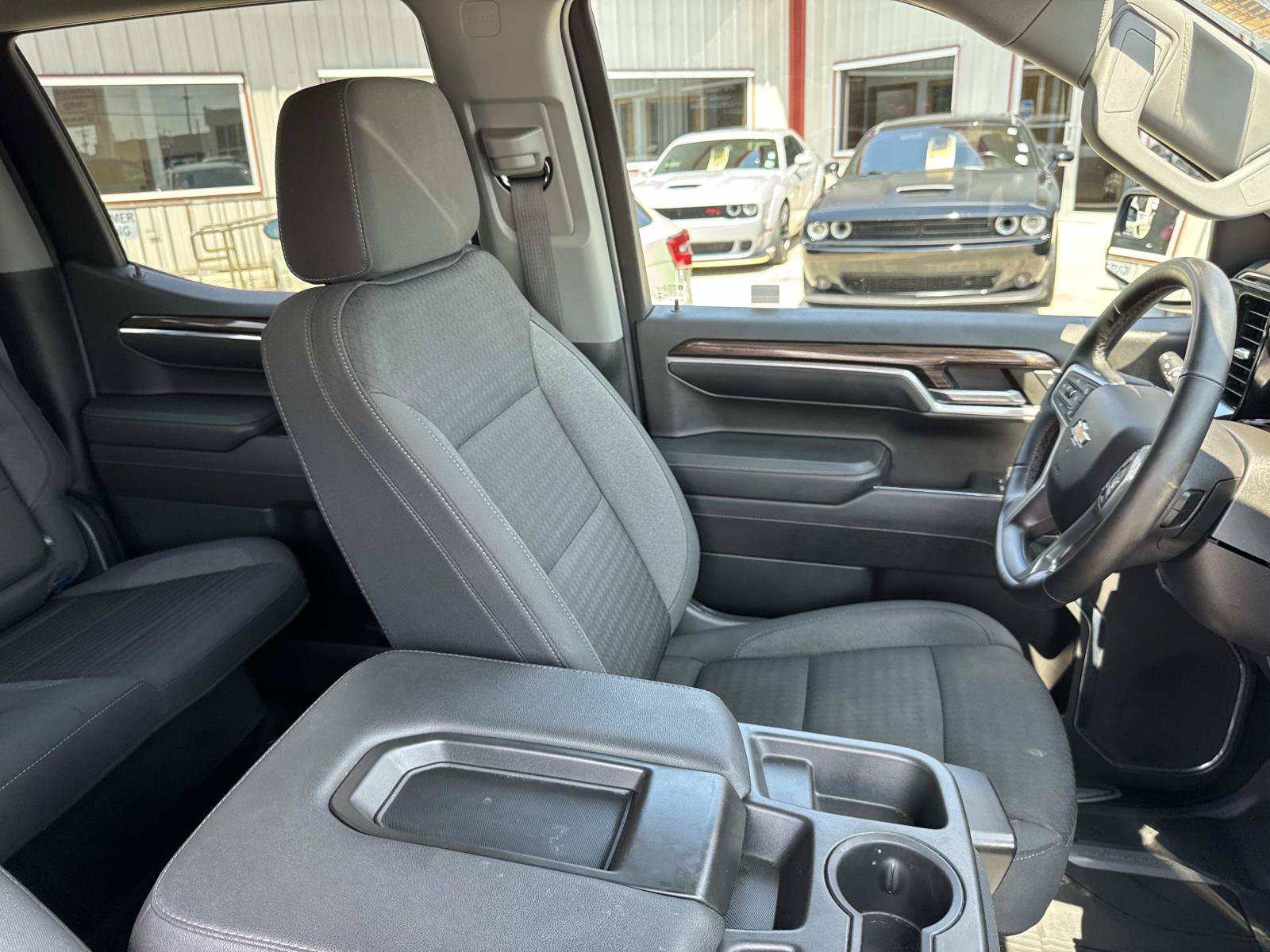 Used 2023 Chevrolet Silverado 1500 LT RWD image 10