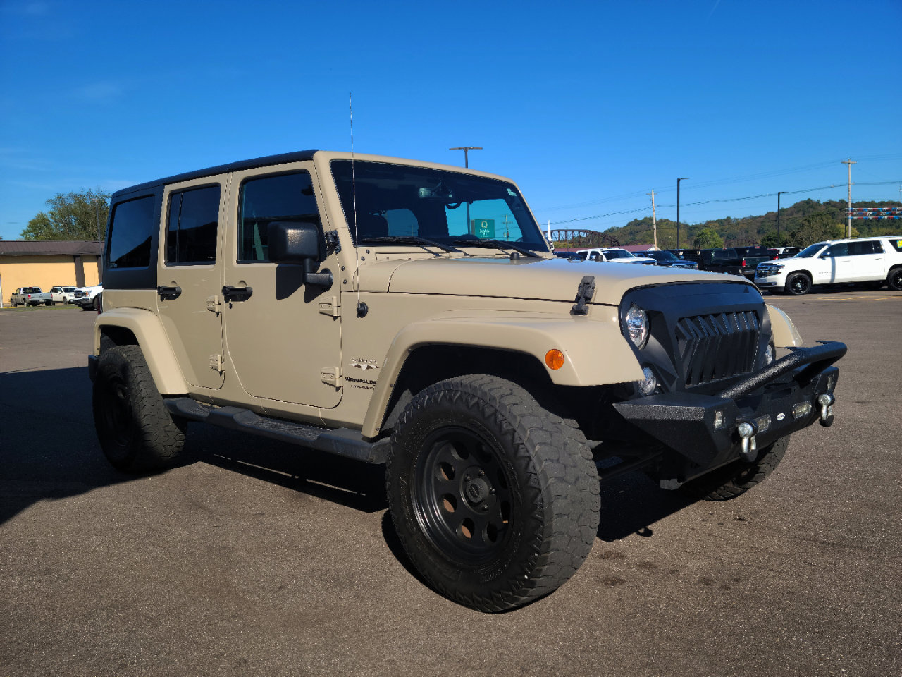 Used 2018 Jeep Wrangler Unlimited Sahara w/ Dual Top Group image 3