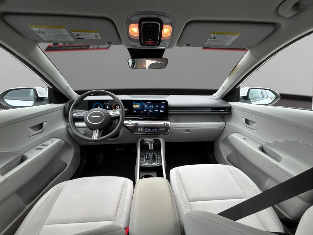 Certified 2025 Hyundai Kona SEL image 28