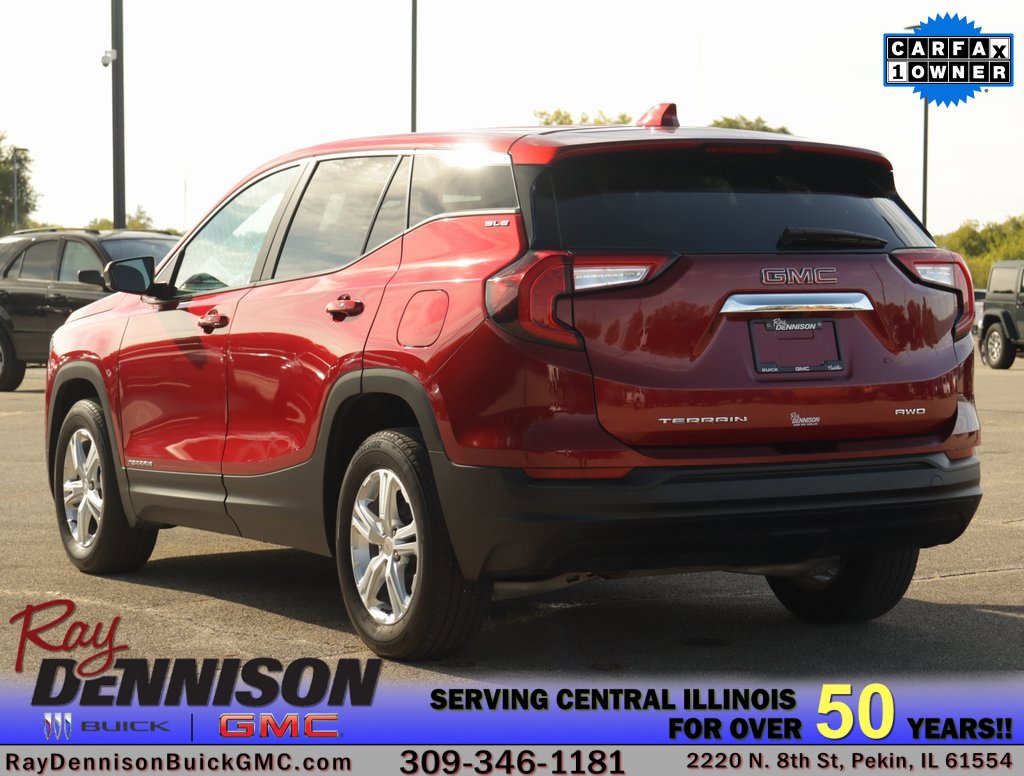 Used 2024 GMC Terrain SLE image 5