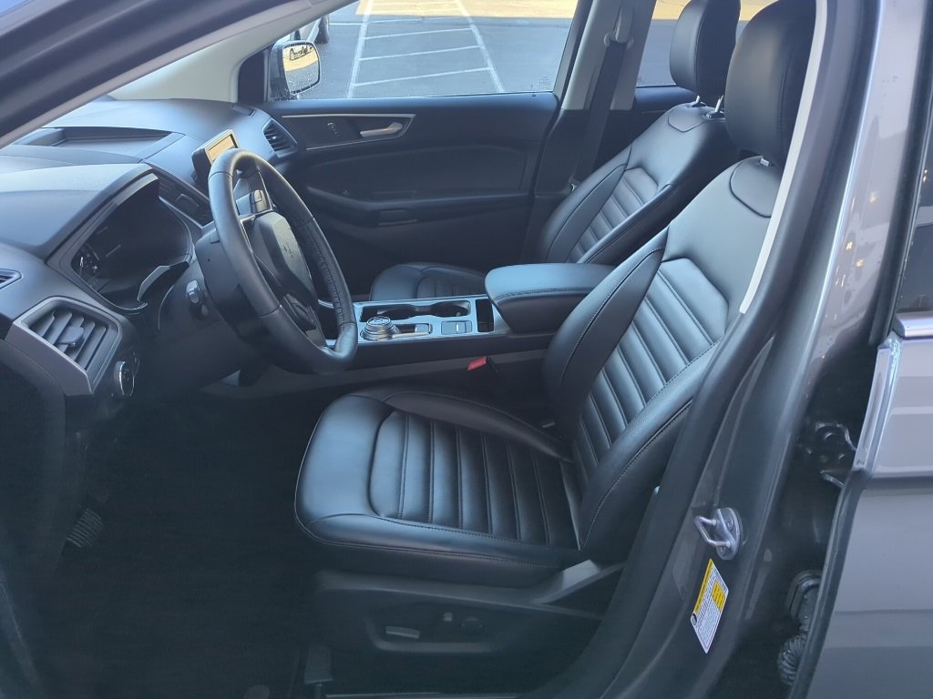 Used 2022 Ford Edge SEL w/ Convenience Package image 9