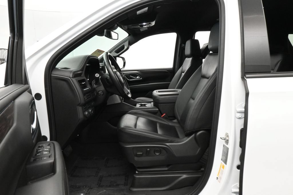 Used 2023 Chevrolet Tahoe Z71 w/ Z71 Off-Road Package AWD/4WD image 11