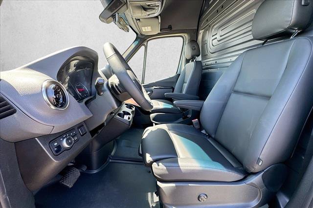 New 2026 Mercedes-Benz Sprinter 2500 image 18