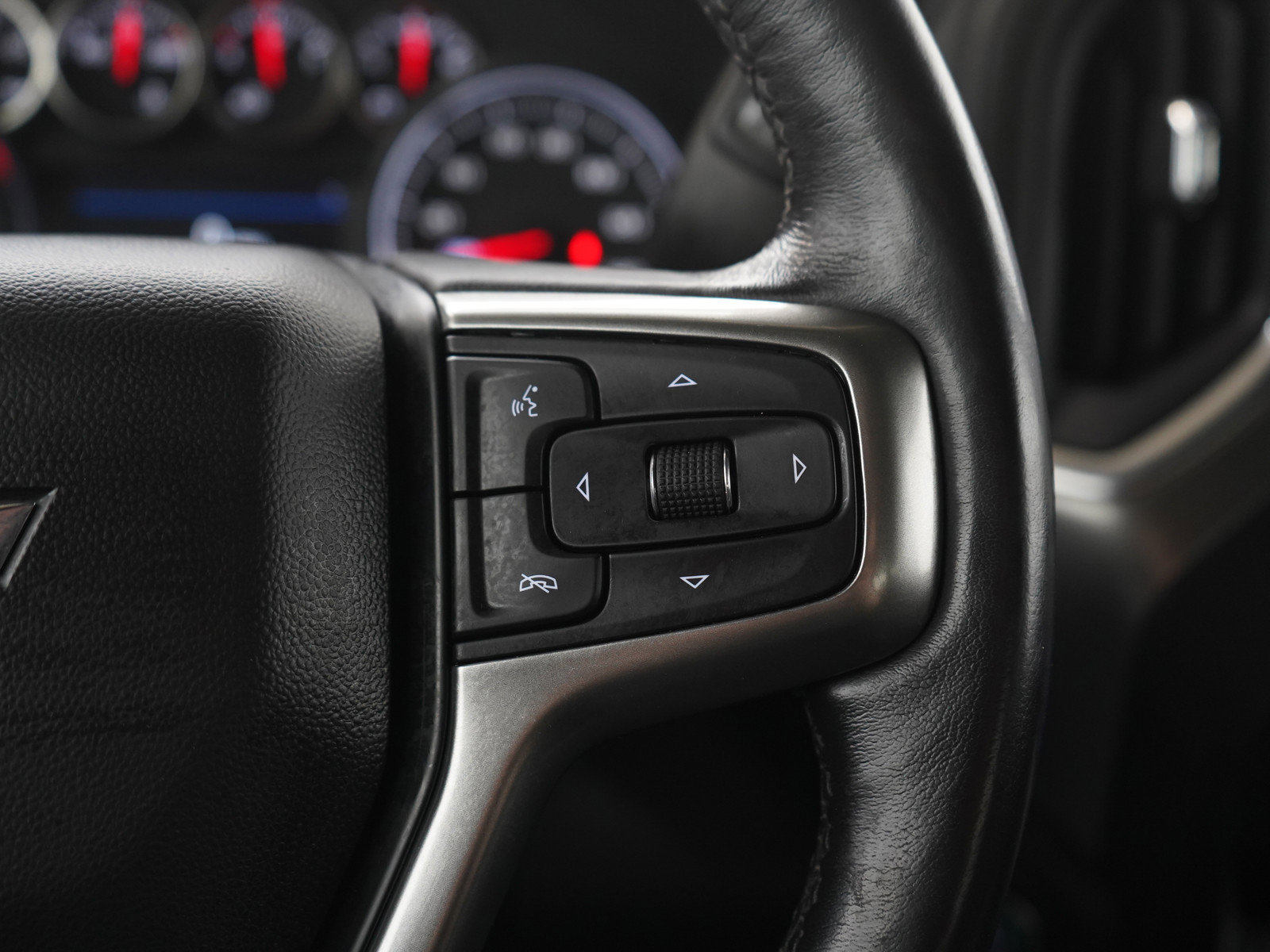 Used 2022 Chevrolet Silverado 1500 RST AWD/4WD image 25
