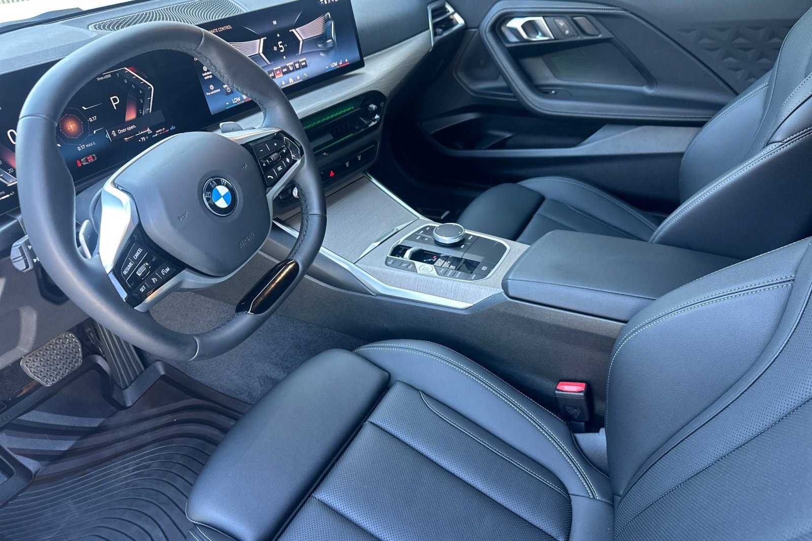 Certified 2025 BMW 230i Coupe w/ Convenience Package image 11