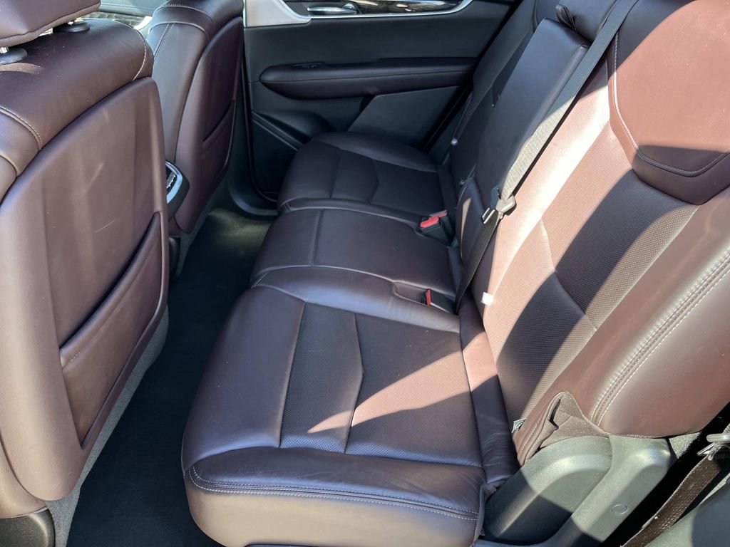 Used 2020 Cadillac XT6 Premium Luxury image 19