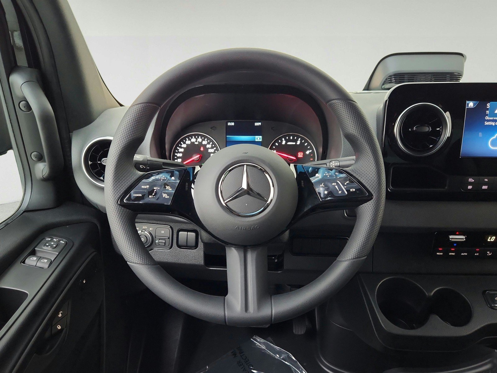 New 2026 Mercedes-Benz Sprinter 2500 image 18