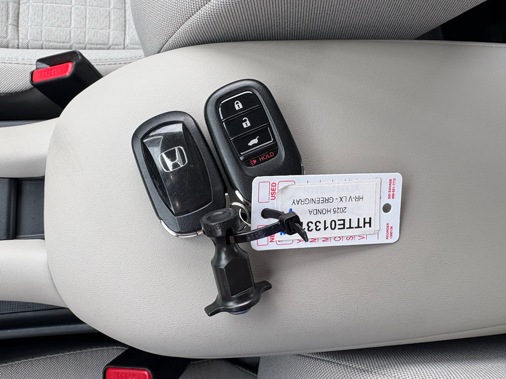 Certified 2025 Honda HR-V LX image 29
