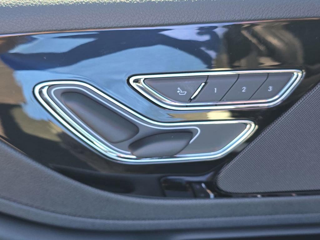 Used 2025 Lincoln Aviator Reserve w/ Illumination Package image 12