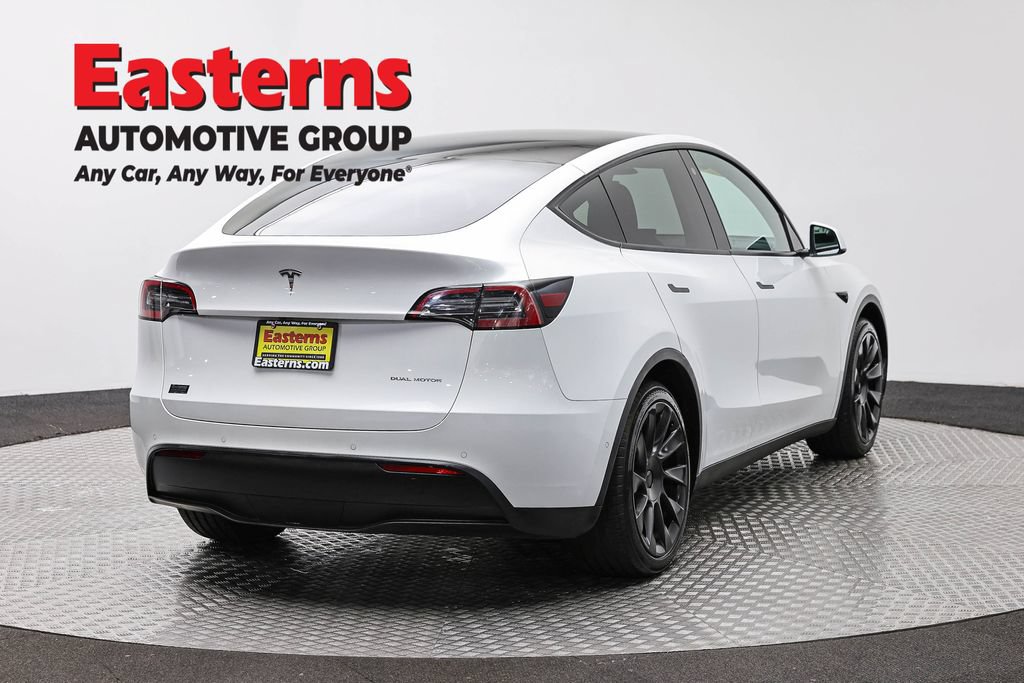 Used 2022 Tesla Model Y Long Range AWD/4WD image 5