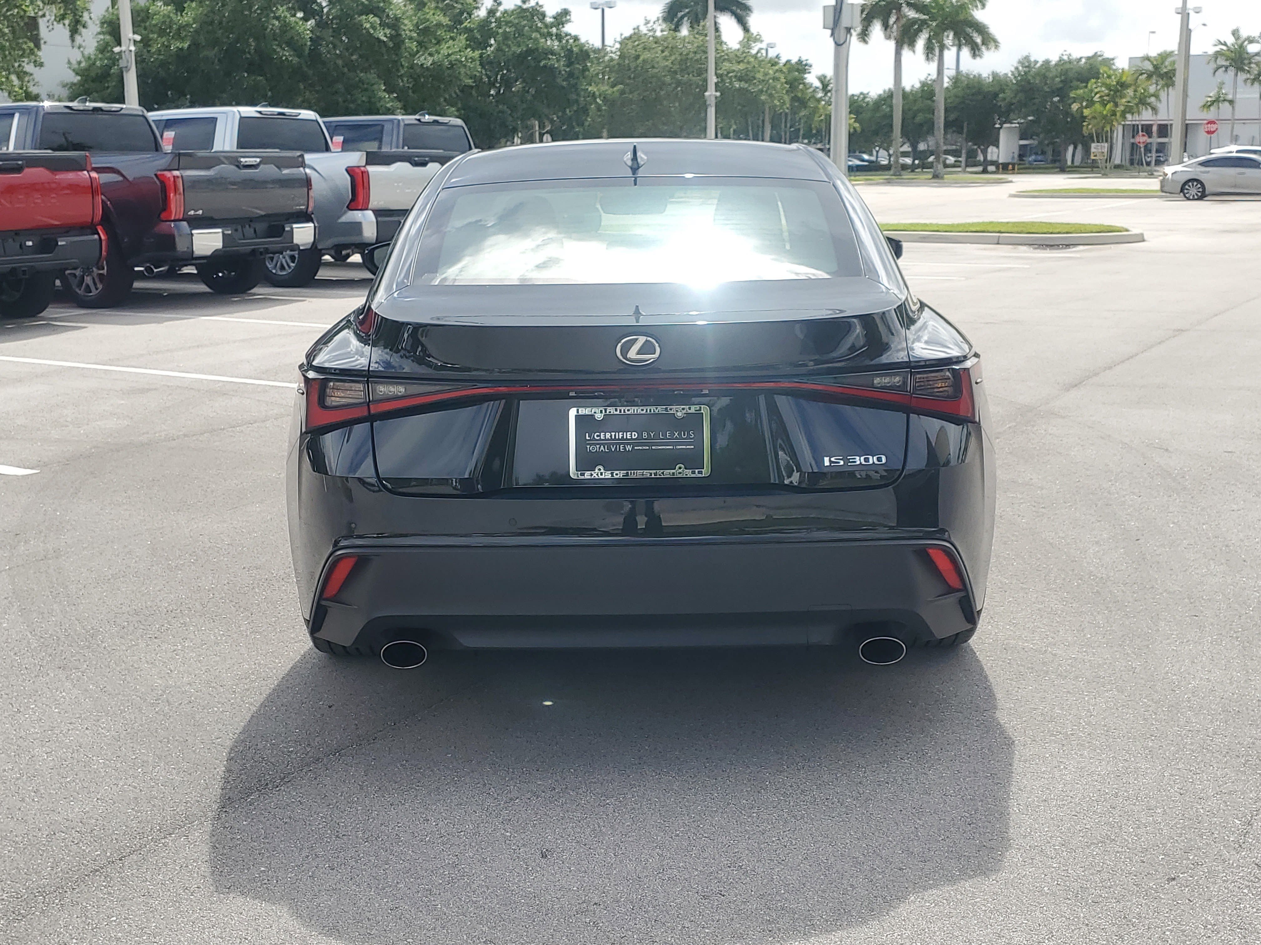 Used 2025 Lexus IS 300 w/ Premium Package RWD image 9