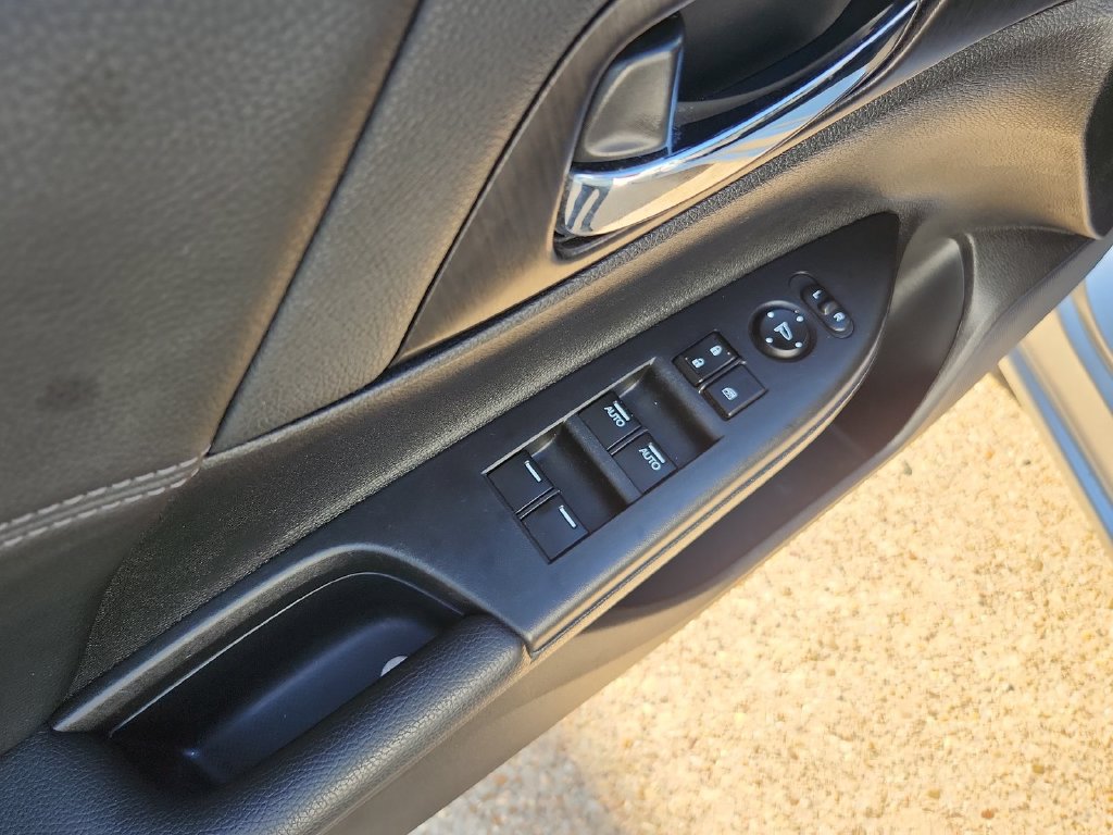 Used 2013 Honda Accord EX image 17
