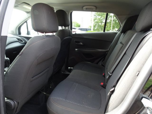 Used 2020 Chevrolet Trax LS w/ Tint and Cruise Package FWD image 14