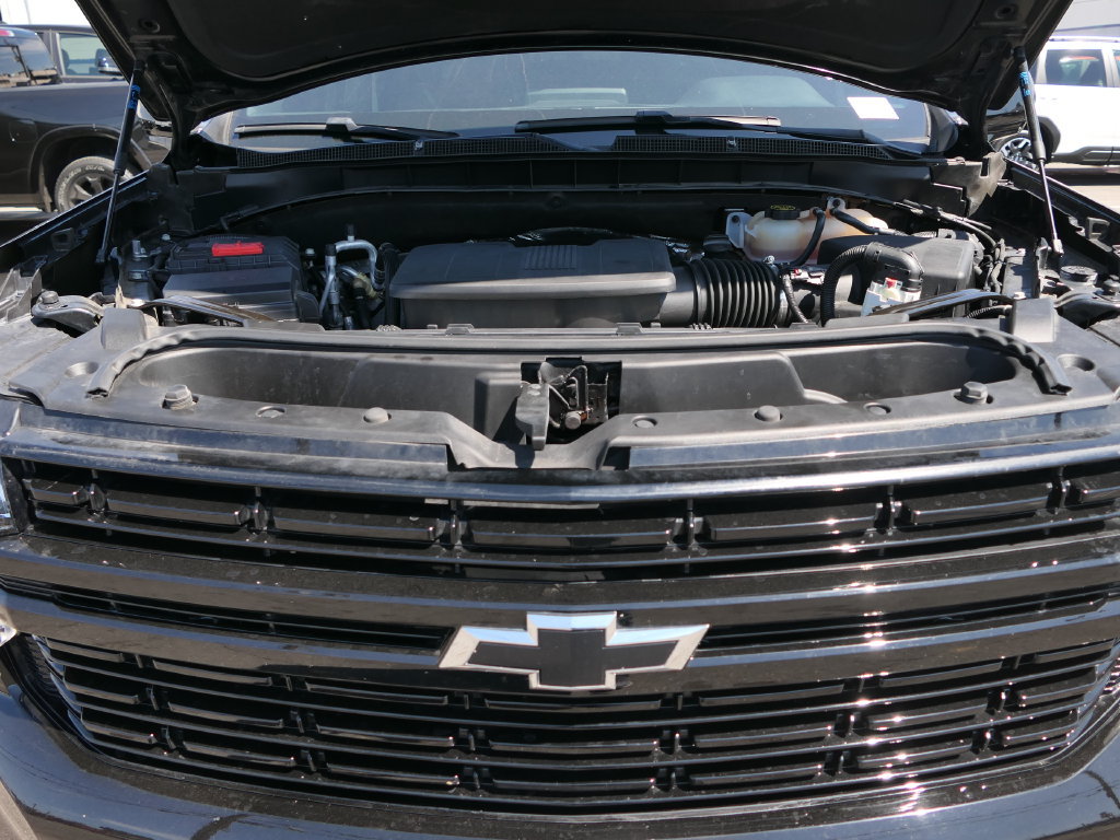 Used 2024 Chevrolet Suburban RST RWD image 27