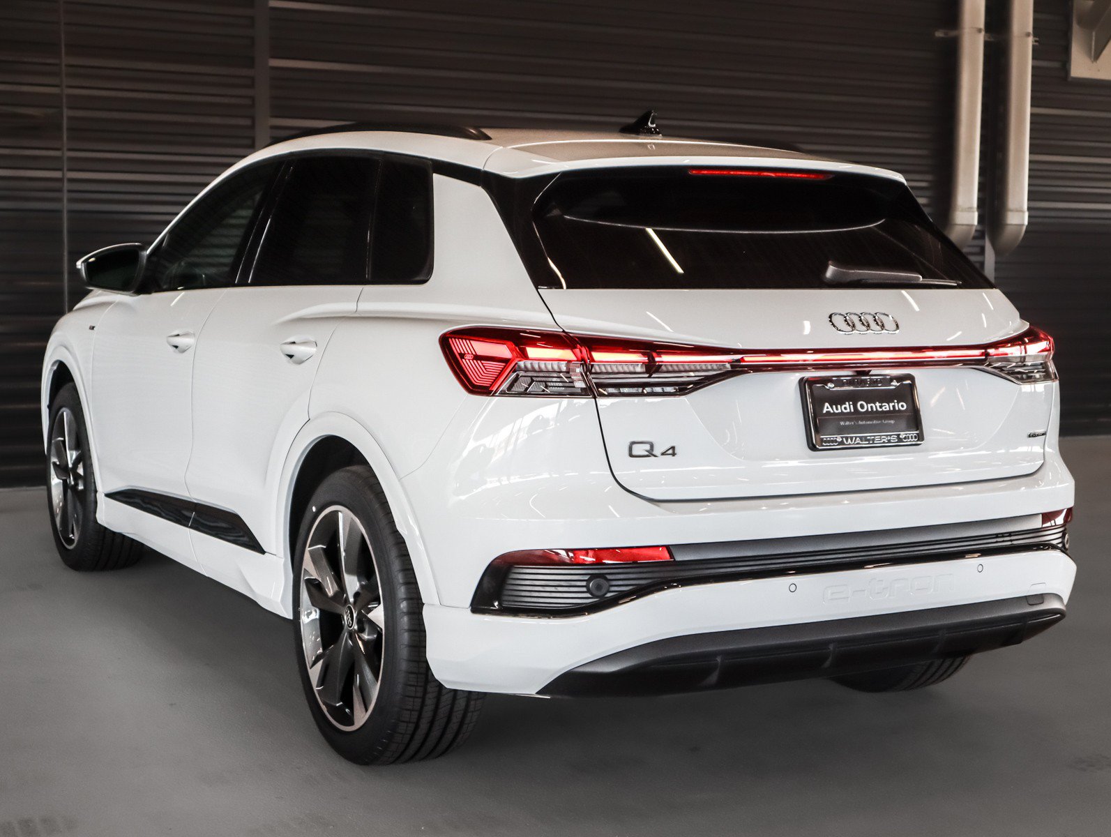 Certified 2025 Audi Q4 e-tron Prestige w/ Black Optic Package AWD/4WD image 2