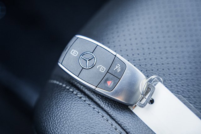 Certified 2025 Mercedes-Benz GLS 450 4MATIC image 46