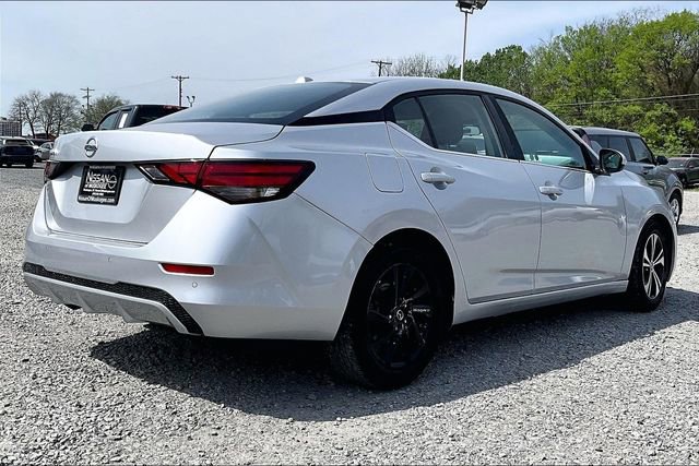 Used 2023 Nissan Sentra SV image 6