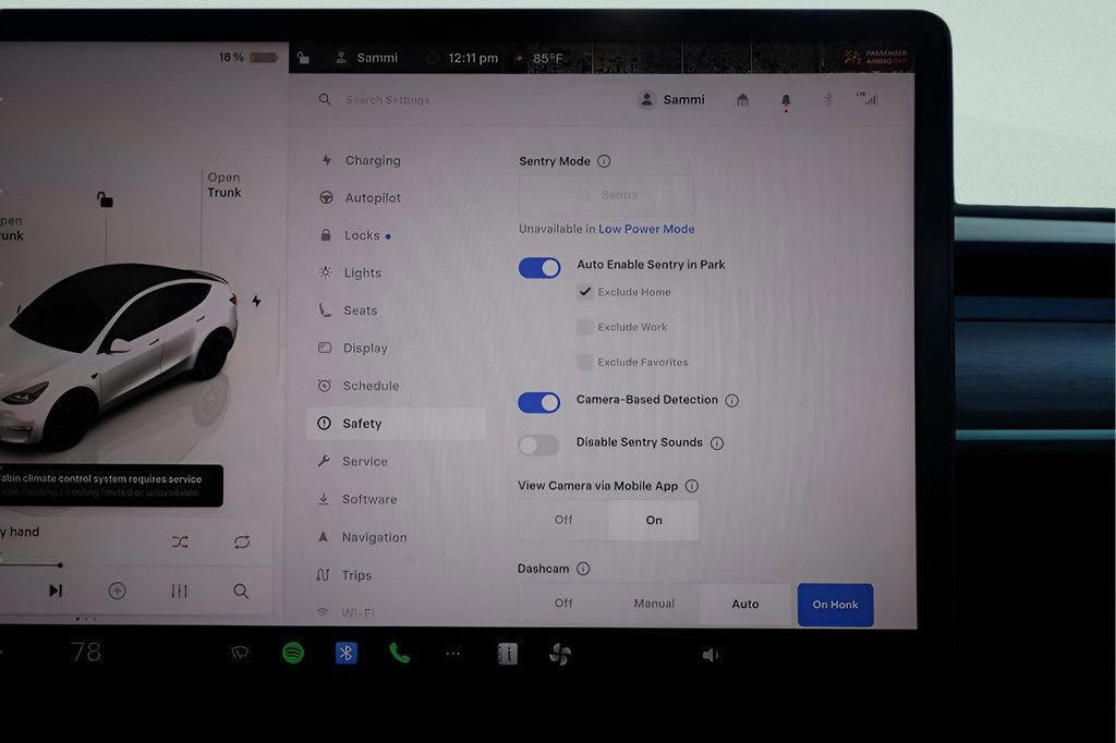 Used 2022 Tesla Model Y Performance AWD/4WD image 28
