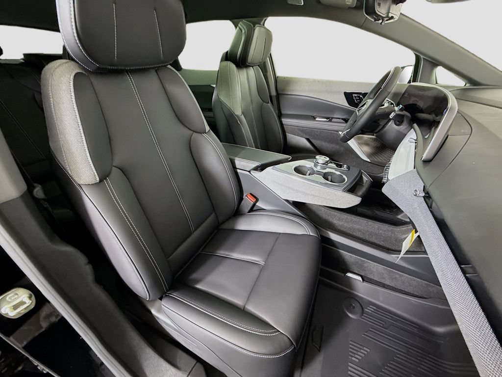 New 2026 Cadillac Optiq Luxury 1 w/ LPO, Floor Liner Package AWD/4WD image 29