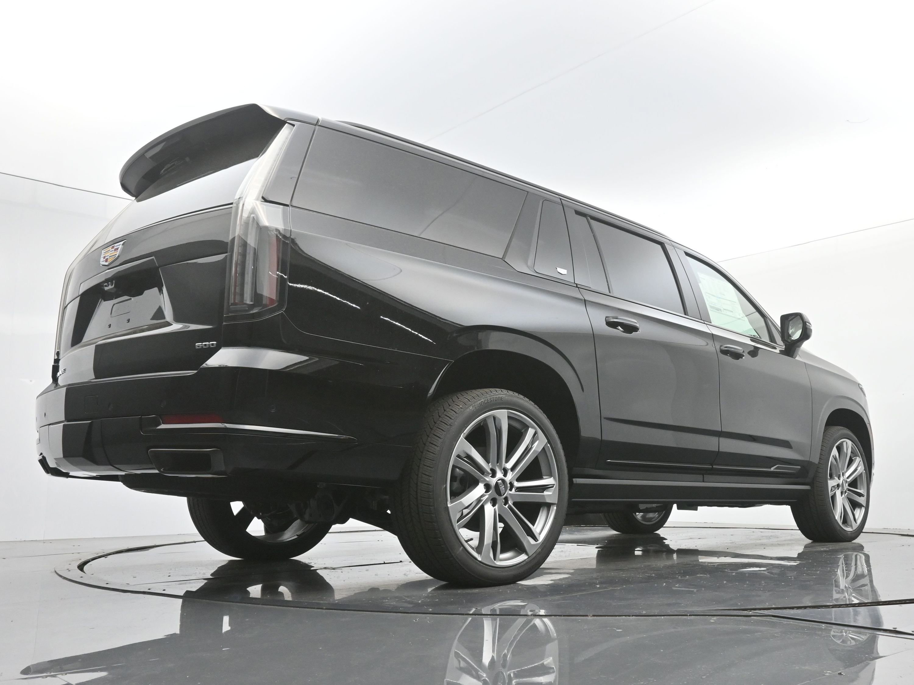 New 2026 Cadillac Escalade ESV Platinum Sport AWD/4WD image 19