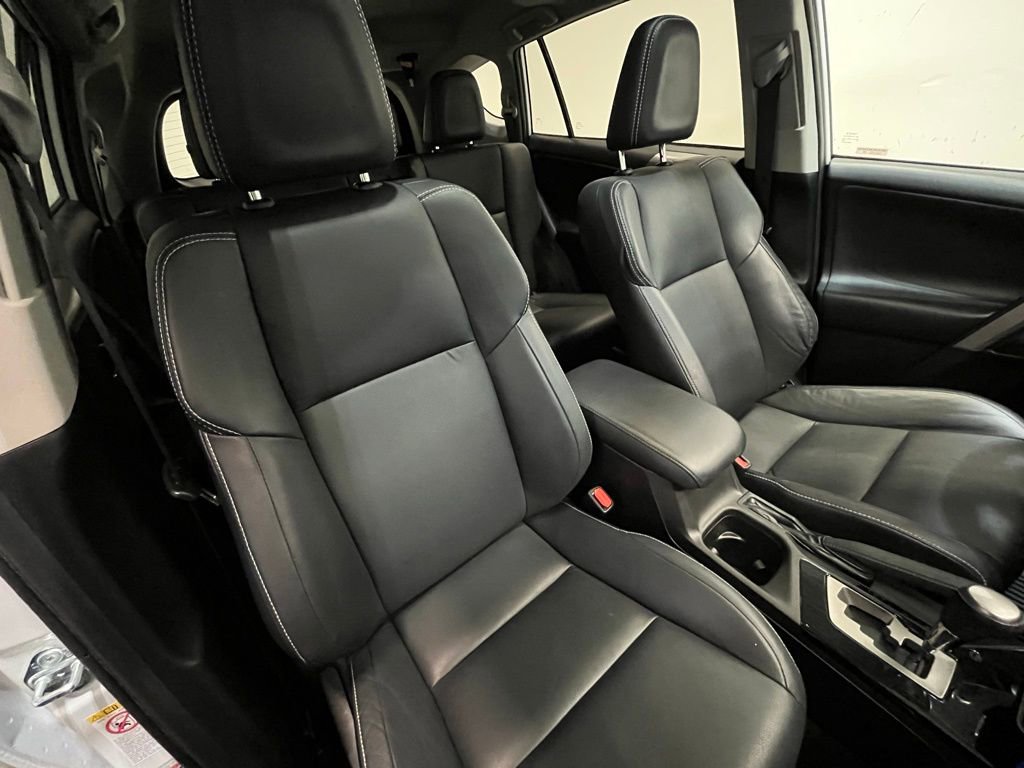 Used 2017 Toyota RAV4 Limited w/ Advanced Technology Package image 12