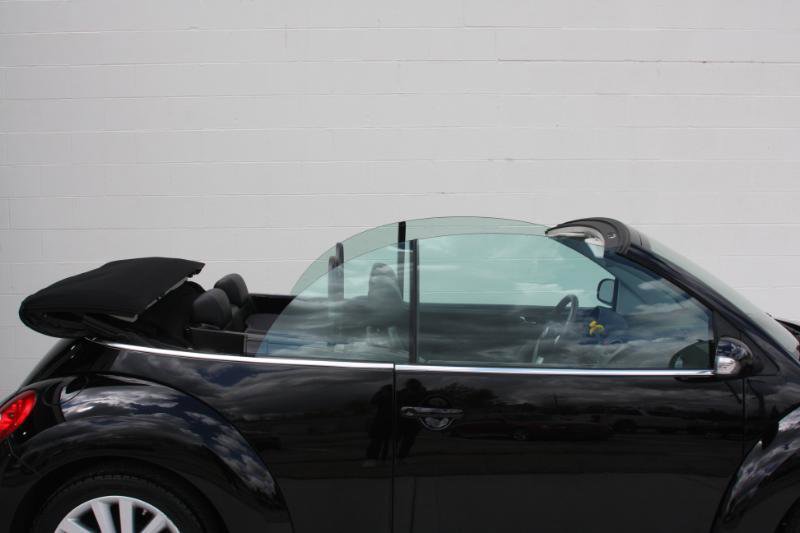 Used 2008 Volkswagen Beetle SE FWD image 8