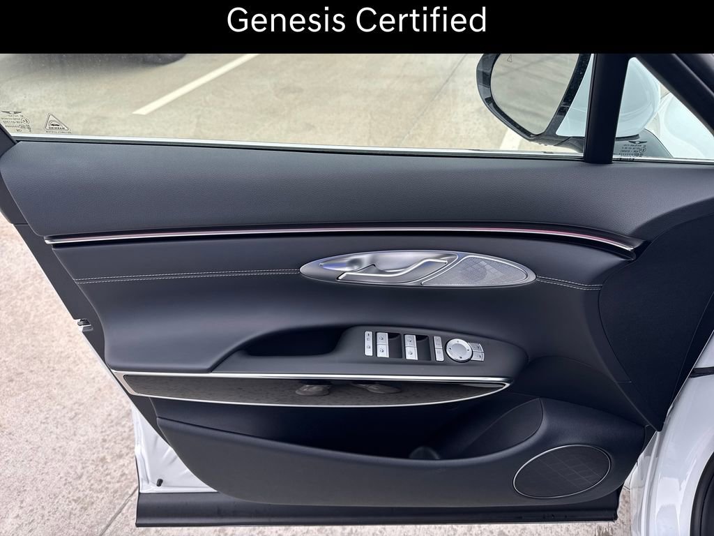 Certified 2026 Genesis GV70 2.5T AWD/4WD image 12