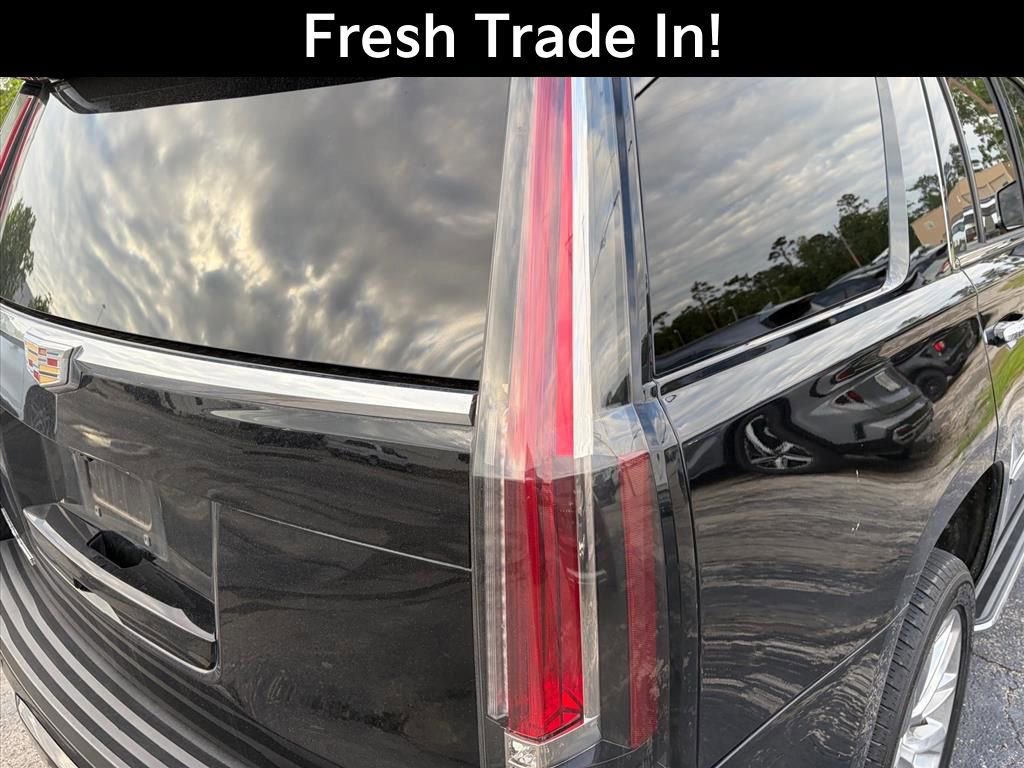 Used 2020 Cadillac Escalade Luxury AWD/4WD image 10