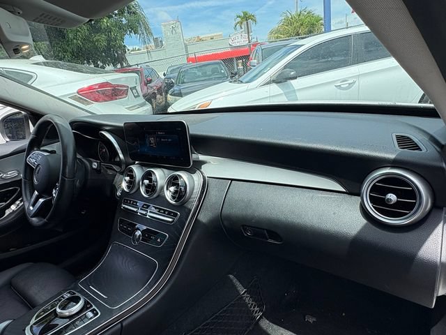 Used 2020 Mercedes-Benz C 300 Sedan image 19
