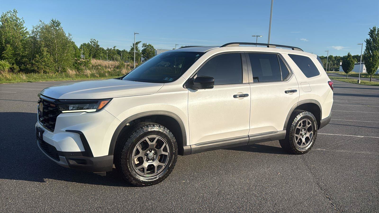 Used 2023 Honda Pilot TrailSport image 15