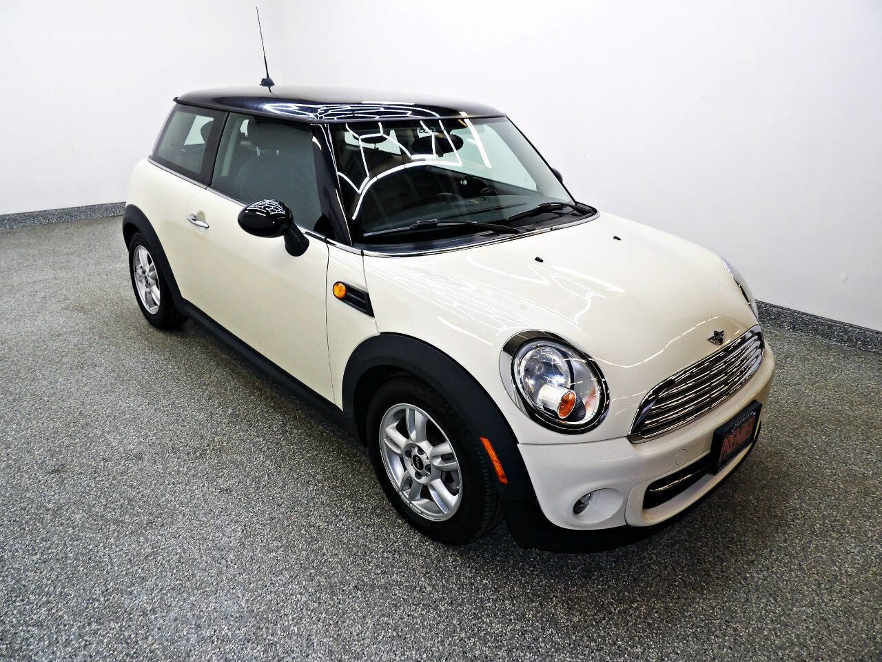 Used 2012 MINI Cooper Hardtop FWD image 3