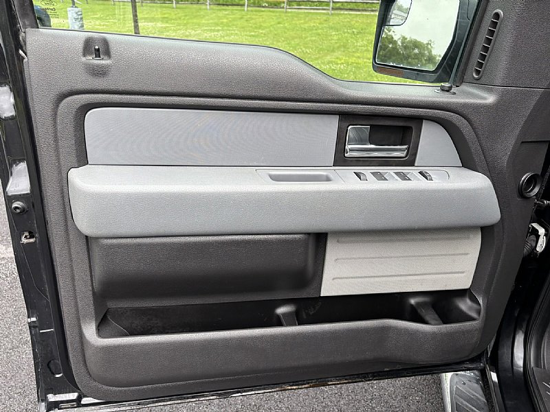 Used 2014 Ford F150 XLT w/ Equipment Group 302A Luxury image 22