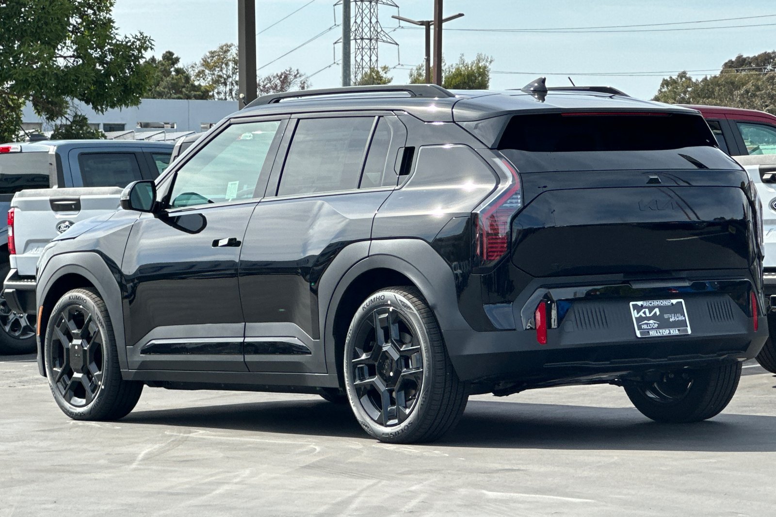 New 2027 Kia EV3 Wind FWD image 6