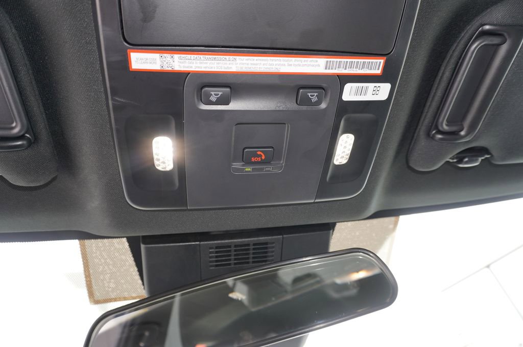 Certified 2025 Toyota Camry SE image 10