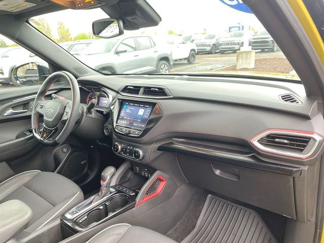 Used 2023 Chevrolet TrailBlazer RS w/ Sun and Liftgate Package AWD/4WD image 28
