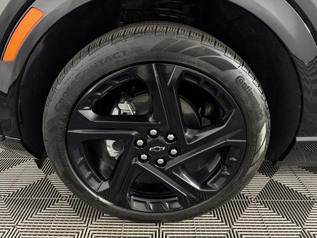 Used 2025 Chevrolet Equinox EV RS image 11