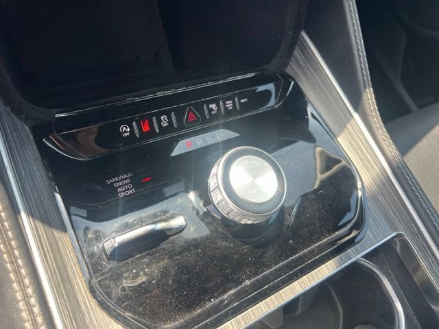 Used 2024 Jeep Wagoneer Series II w/ Flexible Seating Group AWD/4WD image 11