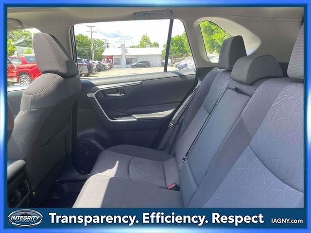 Certified 2021 Toyota RAV4 XLE w/ Convenience Package AWD/4WD image 14