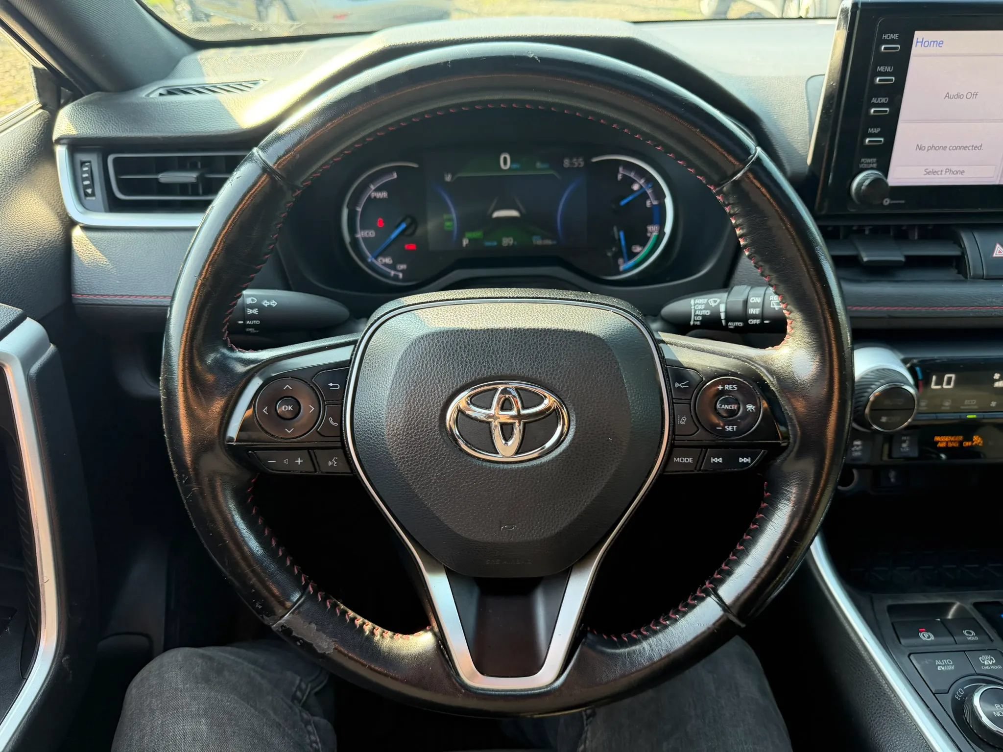 Used 2021 Toyota RAV4 SE w/ Weather & Moonroof Package AWD/4WD image 20