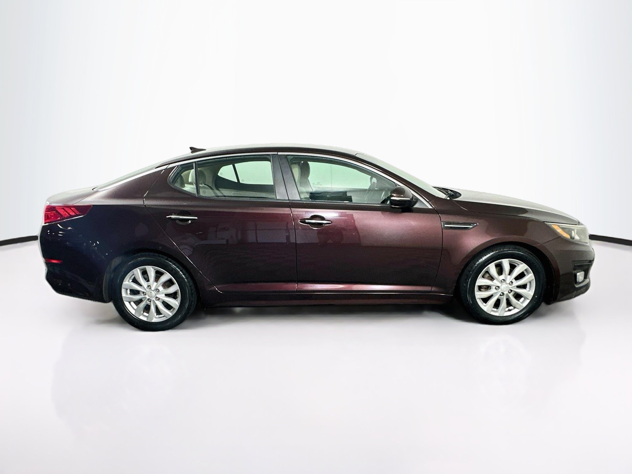Used 2015 Kia Optima LX FWD image 10