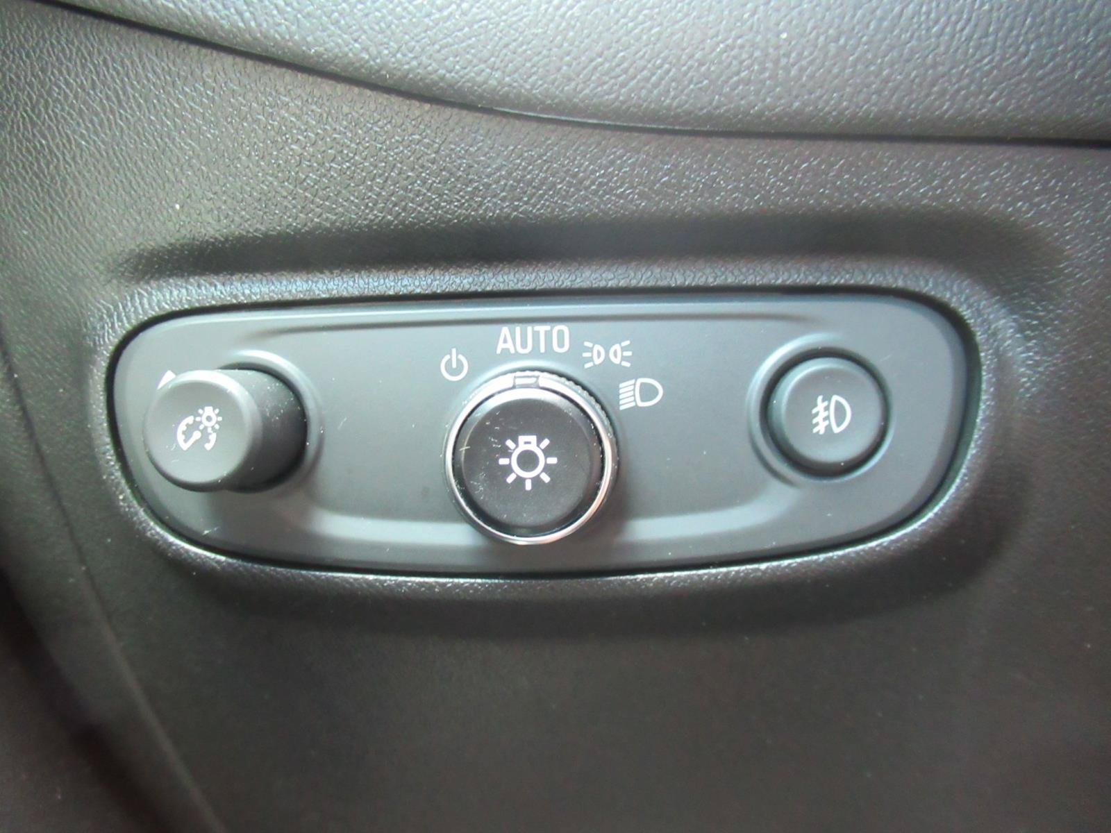 Certified 2020 Chevrolet Equinox Premier FWD image 22