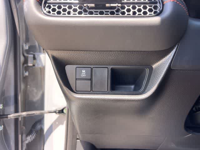 Certified 2025 Honda HR-V Sport image 29
