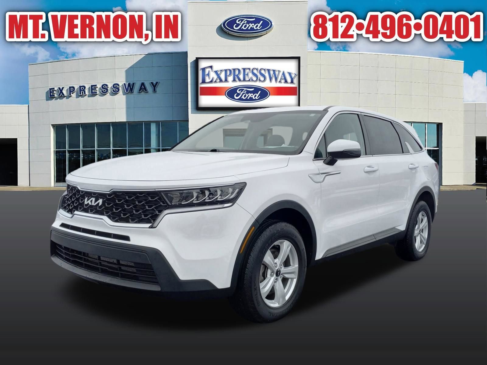 Used 2023 Kia Sorento LX image 1