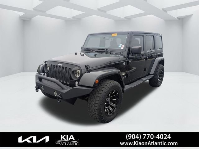 Used 2014 Jeep Wrangler Unlimited Sahara w/ Connectivity Group image 7