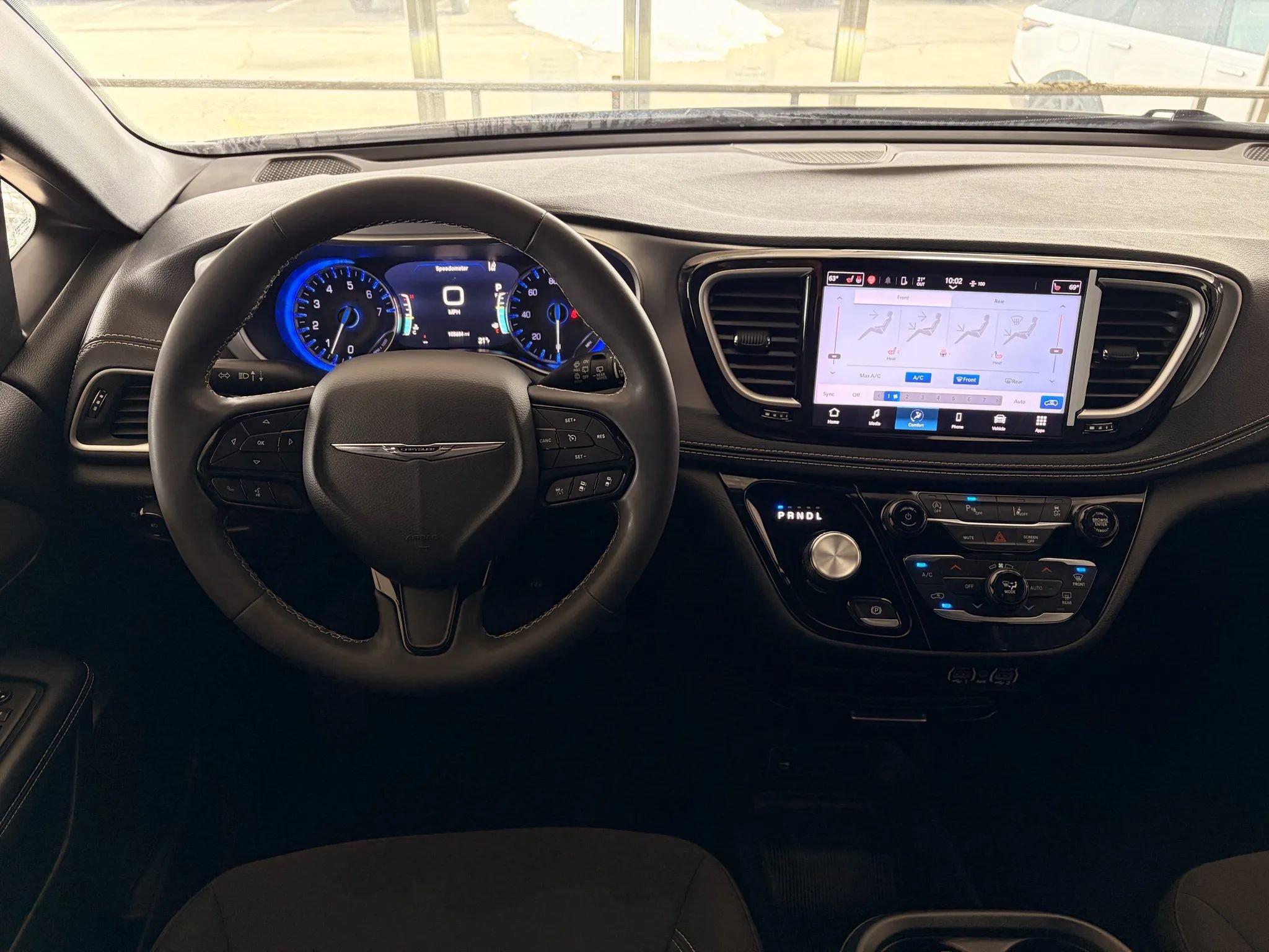 Used 2023 Chrysler Pacifica Touring image 23