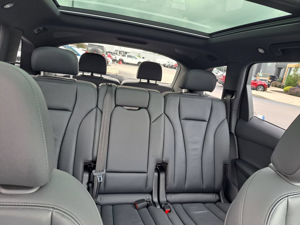 Used 2021 Audi Q7 3.0T Premium Plus w/ Premium Plus Package AWD/4WD image 36